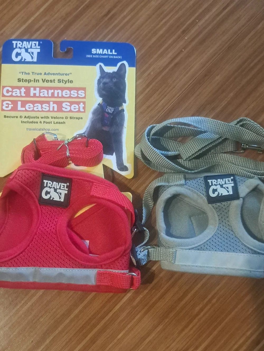2 NWT Red and Gray Cat Harness & Leash Set Duo (XS & SMALL)